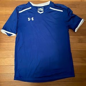Boys Large Loose fit Under Armour shirt